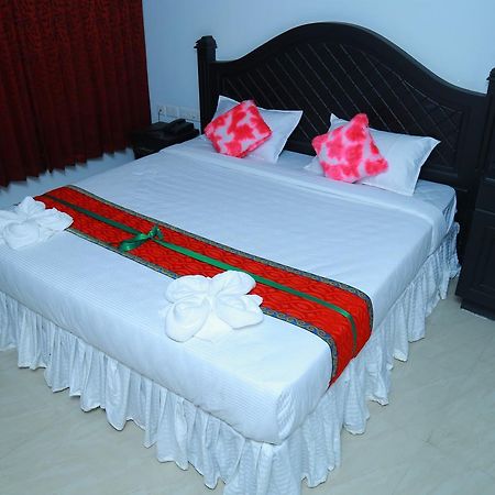 Aarya Bhavan Residency Hotel Malappuram Exterior photo