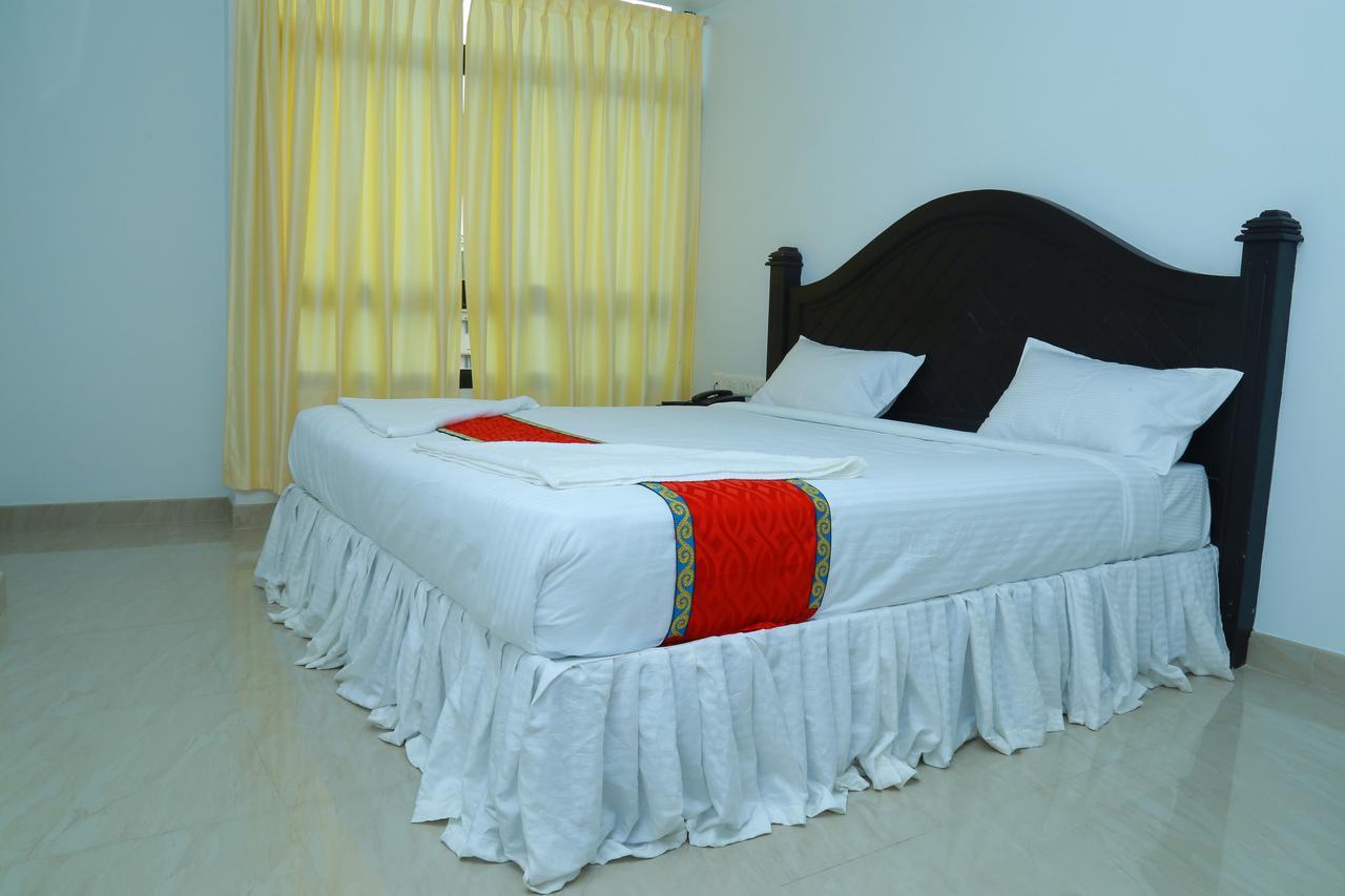 Aarya Bhavan Residency Hotel Malappuram Exterior photo