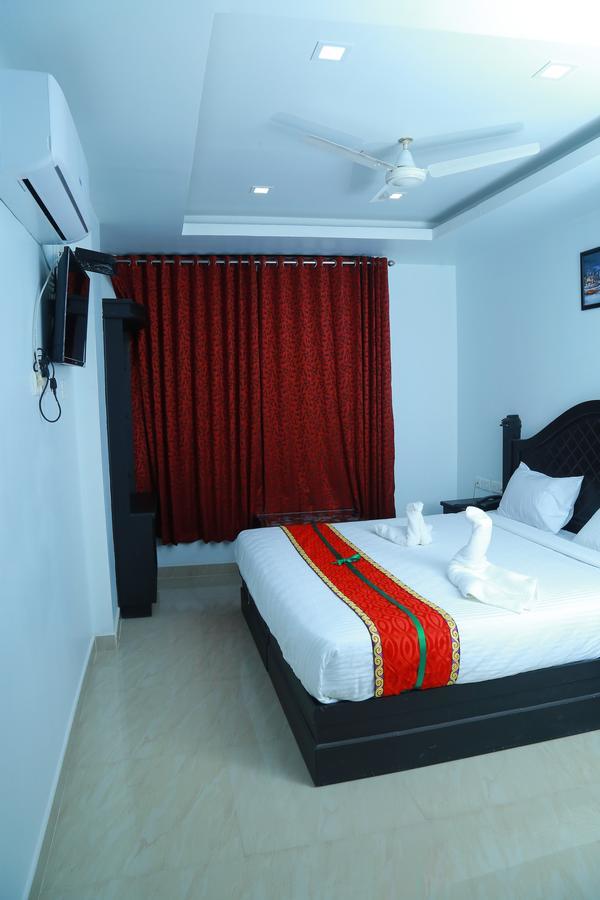 Aarya Bhavan Residency Hotel Malappuram Exterior photo
